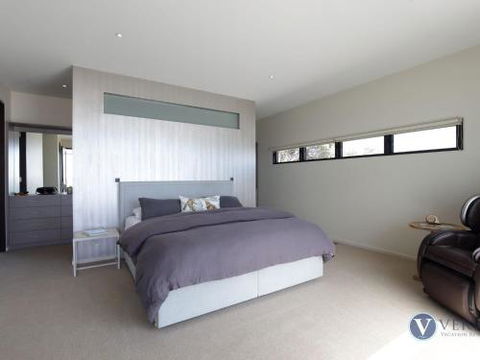 Seaview Stunning Bay Views! - Accommodation Mermaid Beach 6