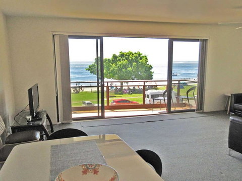 3 Collendina 19 Kurrawa Close Position & Water Views WOW - Accommodation Mermaid Beach 5