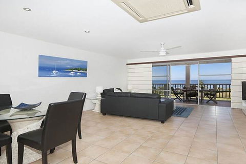 Quarterdeck 23 - Accommodation Mermaid Beach 5