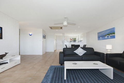 Quarterdeck 23 - Accommodation Mermaid Beach 4