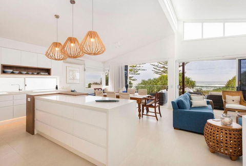 Coco De Mer Beach Villa - Accommodation Mermaid Beach 4