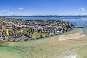 Sundowner Apartment 5 - Accommodation Mermaid Beach 0
