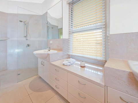 Koonya Sur Mer - Accommodation Mermaid Beach 3
