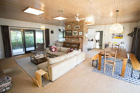 LOCKINGTON - Accommodation Mermaid Beach 5
