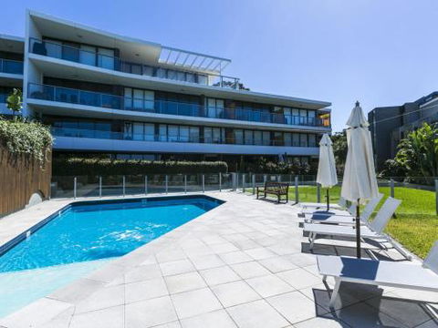 LORNE CHALET APARTMENT 36 Central Location - Accommodation Mermaid Beach 3