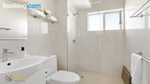 Bella Vista Unit 4 Shoal Bay - Accommodation Mermaid Beach 3