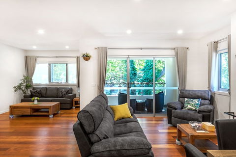 Woody Lifestyle One Bedroom Apartment - Accommodation Mermaid Beach 1