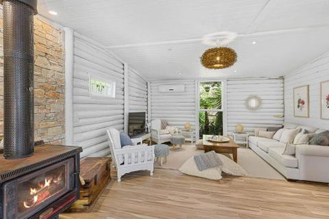 MARTHA COTTAGE Mt. MARTHA - Accommodation Mermaid Beach 0