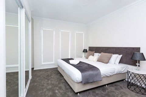 Wagga Apartments 3 - Accommodation Mermaid Beach 4