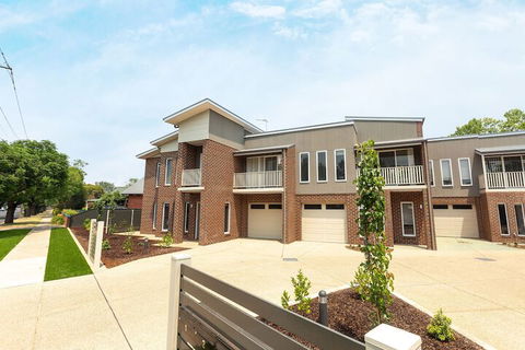 Wagga Apartments 3 - Accommodation Mermaid Beach 0