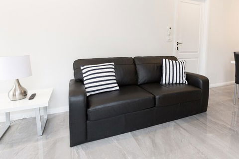 Wagga Apartments 3 - Accommodation Mermaid Beach 1