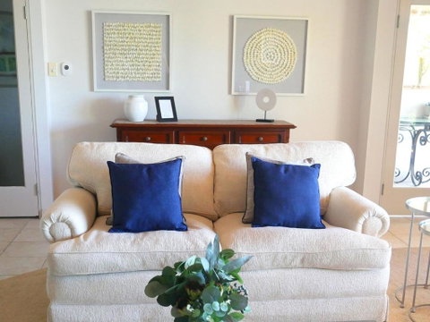 La CimaatNelson Bay - Accommodation Mermaid Beach 2