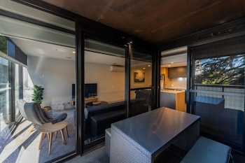 Accommodate Canberra Midnight Apartments - Accommodation Mermaid Beach 0