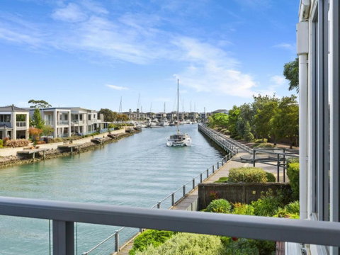MARINA VIEW - Accommodation Mermaid Beach 1