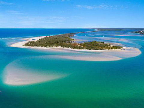 Unit 3 Pumicestone Quays Absolute Waterfront! - Accommodation Mermaid Beach 2