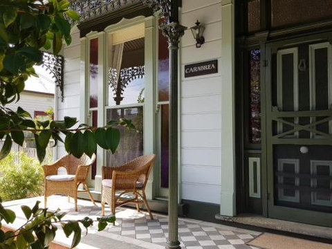 CARNBREA - Accommodation Mermaid Beach 2