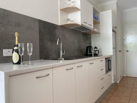 Palm Villas In Port #7 - Accommodation Mermaid Beach 3
