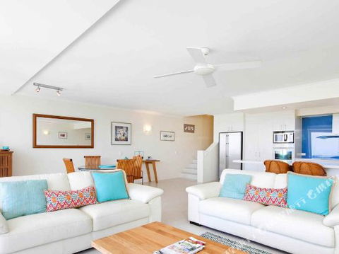 R & W Noosa Holidays 2 25 Allambi Rise - Accommodation Mermaid Beach 5