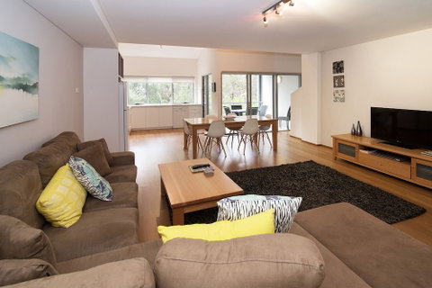 Pegasus Apartments - Accommodation Mermaid Beach 4