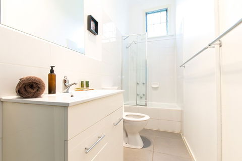 HUNTER In The Heart Of Collingwood Fitzroy - Accommodation Mermaid Beach 4