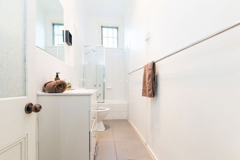 HUNTER In The Heart Of Collingwood Fitzroy - Accommodation Mermaid Beach 6