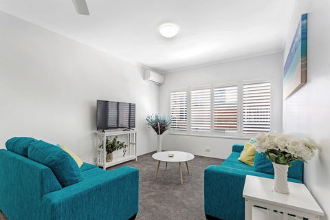 Zenith Unit 7 / 10 Messines Street - Accommodation Mermaid Beach 3