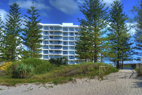 Solnamara Beachfront Apartments - Accommodation Mermaid Beach 3