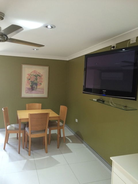 Tumut Valley Motel - Accommodation Mermaid Beach 6