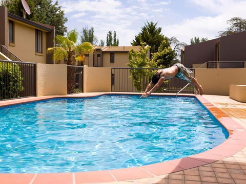 Manuka Park Apartments - Accommodation Mermaid Beach 6