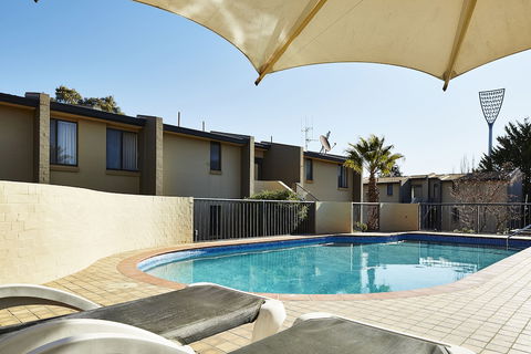 Manuka Park Apartments - Accommodation Mermaid Beach 3