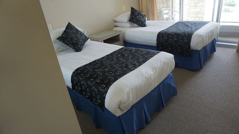 Pacific Surf - Accommodation Mermaid Beach 5