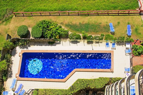 Pelican Sands Beach Resort - Accommodation Mermaid Beach 3