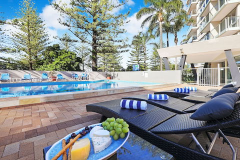 Pacific Regis Apartments - Accommodation Mermaid Beach 5