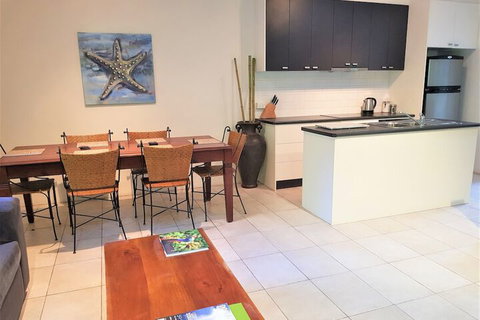 Coral Sea Villas - Accommodation Mermaid Beach 3