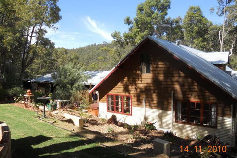 Bickley Valley Retreat - Accommodation Mermaid Beach 7