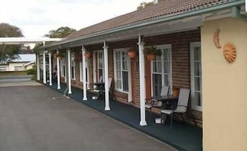 George Bass Motor Inn - Accommodation Mermaid Beach 0