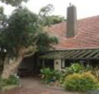 COLWYN HOUSE  STABLE COTTAGE B B - Accommodation Mermaid Beach