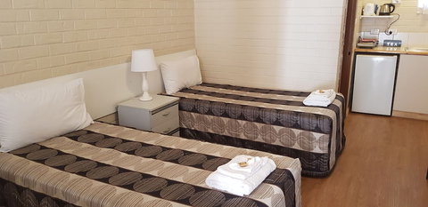 Bondi Motel - Accommodation Mermaid Beach 3