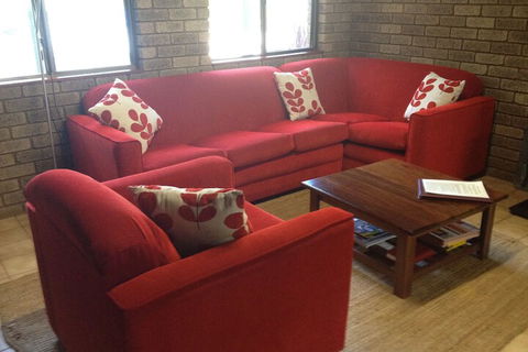 Caves Road Chalets - Accommodation Mermaid Beach 7