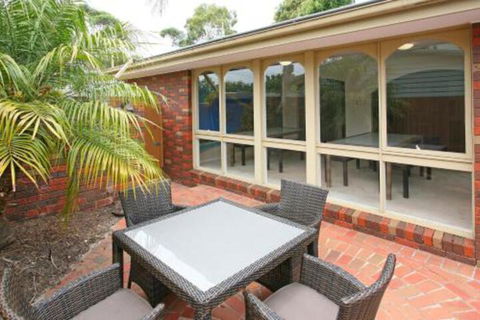 Frankston B & B - Accommodation Mermaid Beach 5