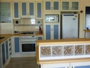 Hedgehog House - Accommodation Mermaid Beach 1