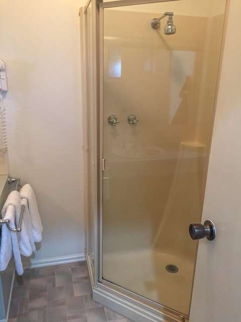 Deniliquin Country Club Motor Inn - Accommodation Mermaid Beach 6