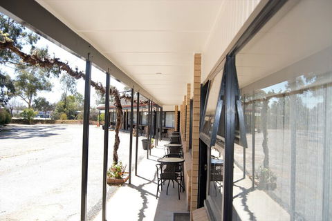 Civic Motor Inn - Accommodation Mermaid Beach 4