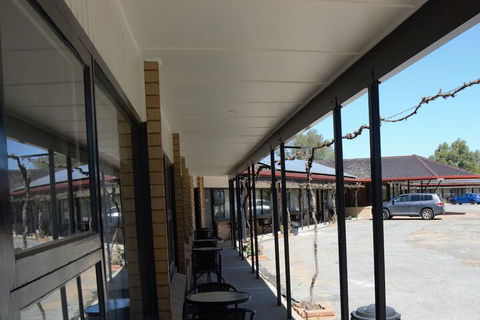 Civic Motor Inn - Accommodation Mermaid Beach 7