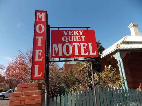 Cowra Crest Motel - Accommodation Mermaid Beach 0