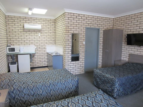 Cowra Crest Motel - Accommodation Mermaid Beach 4