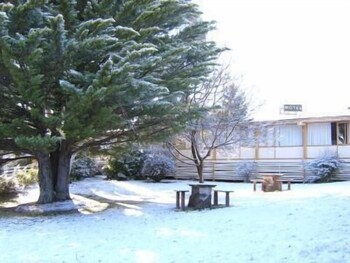 High Country Motel - Accommodation Mermaid Beach 0