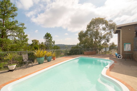 High Country Motel - Accommodation Mermaid Beach 2