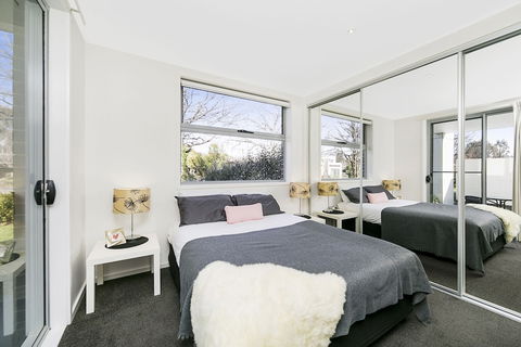 Canberra Furnished Accommodation - Accommodation Mermaid Beach 5