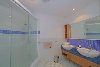 Pacific Royale Penthouse 311 - Accommodation Mermaid Beach 2